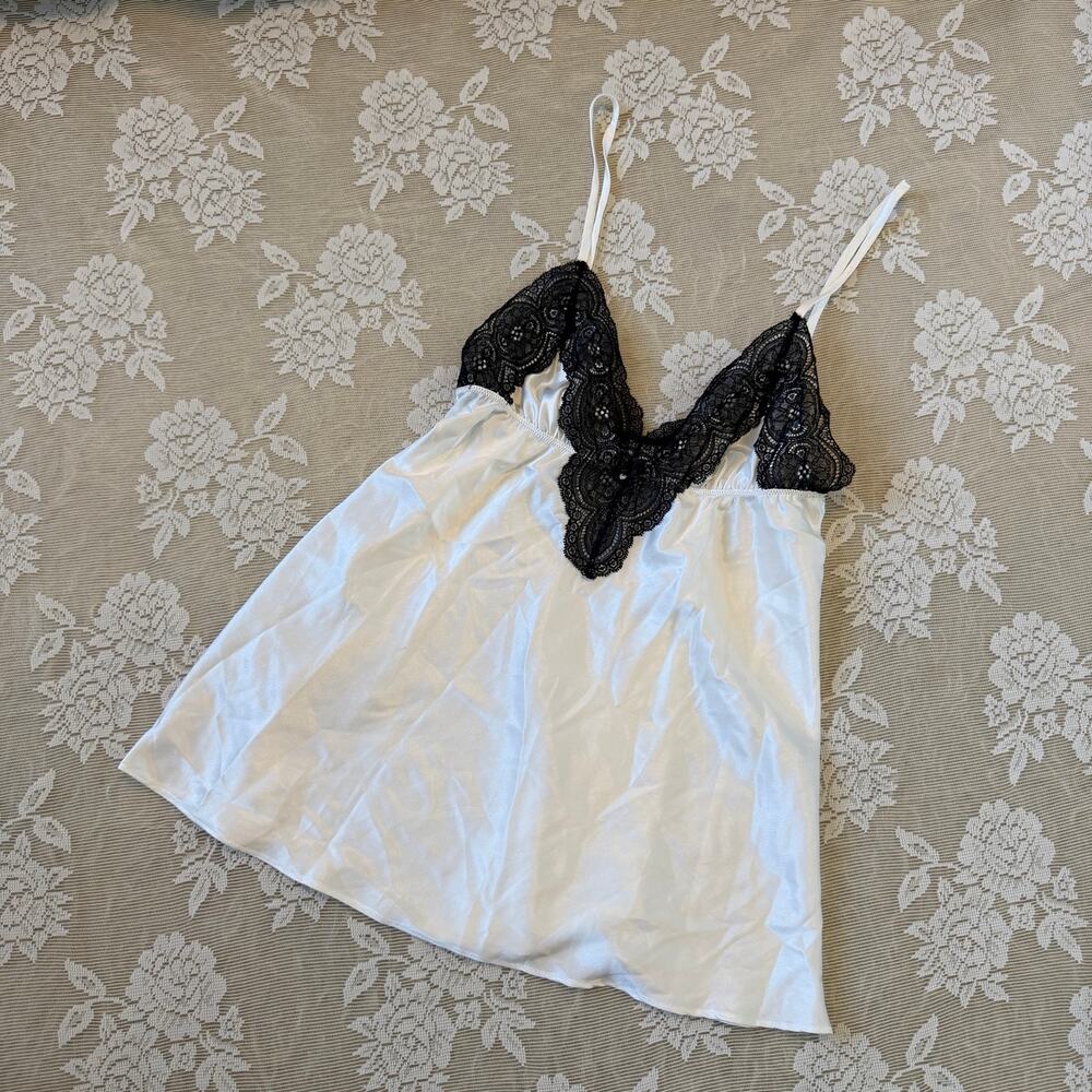 Victoria’s Secret Satin Lace Cami Top Size S
